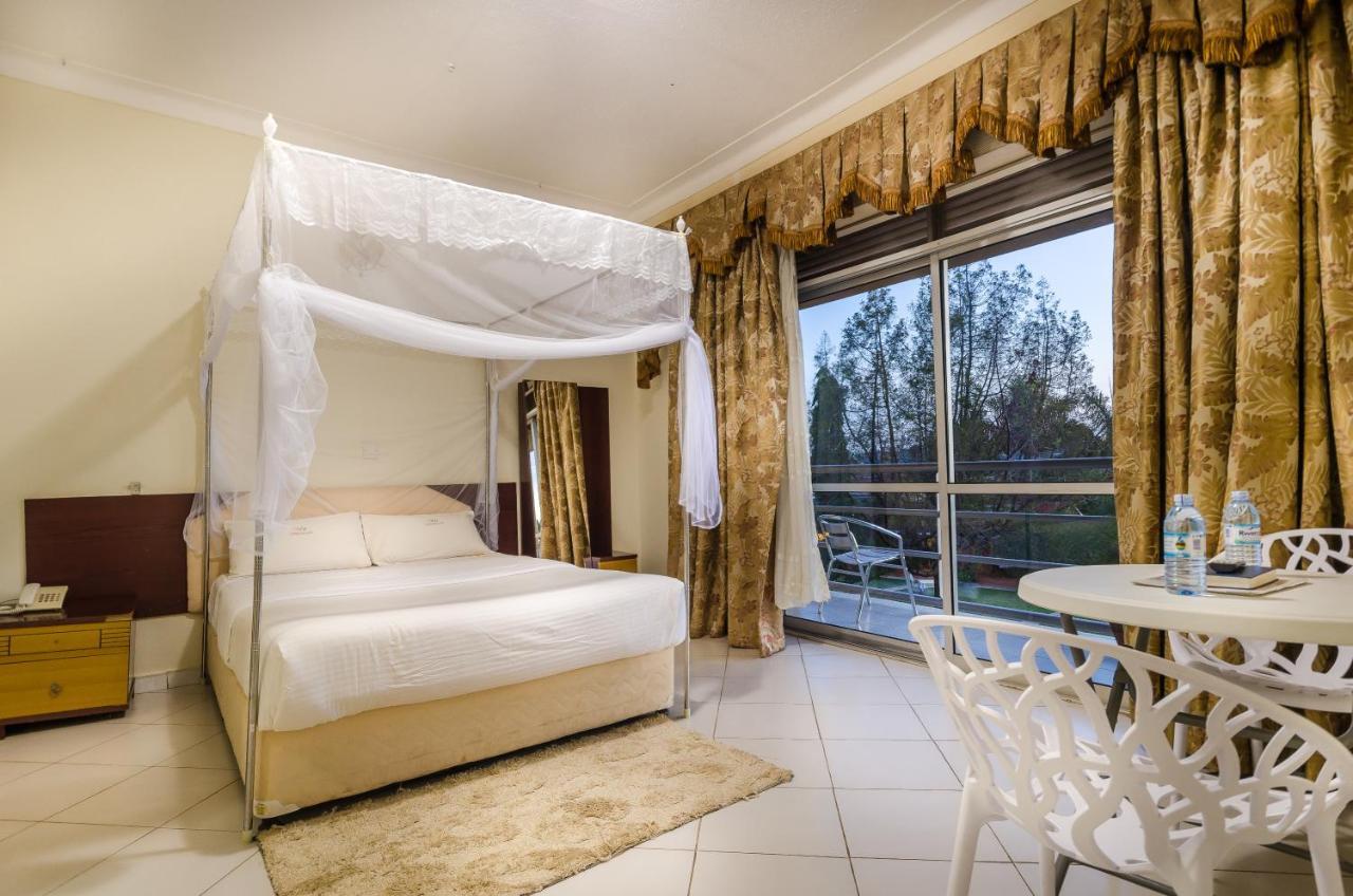 Victoria Travel Hotel Kampala Ngoại thất bức ảnh