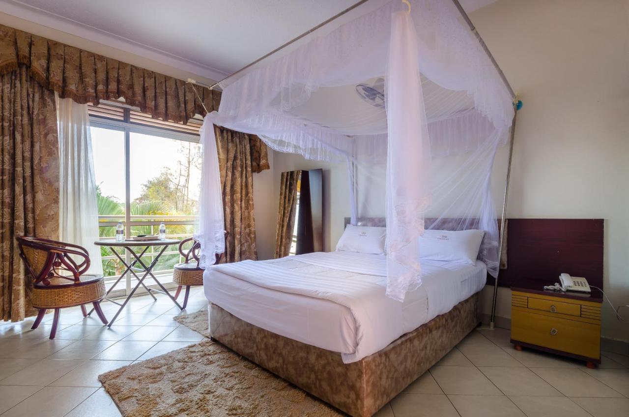 Victoria Travel Hotel Kampala Ngoại thất bức ảnh